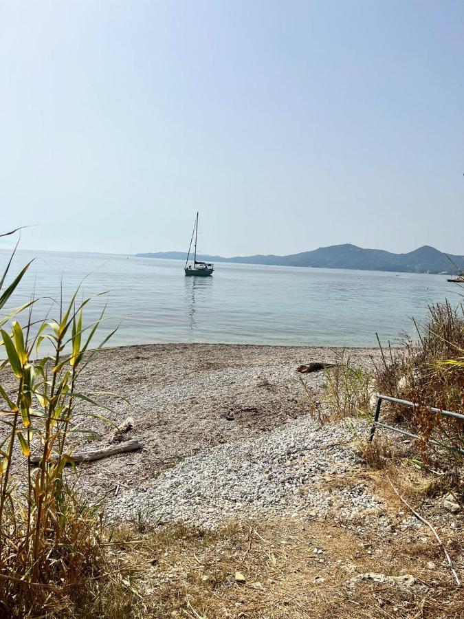Lithino Apartments - 5Min From The Beach Agios Ioannis Peristerion Exterior foto