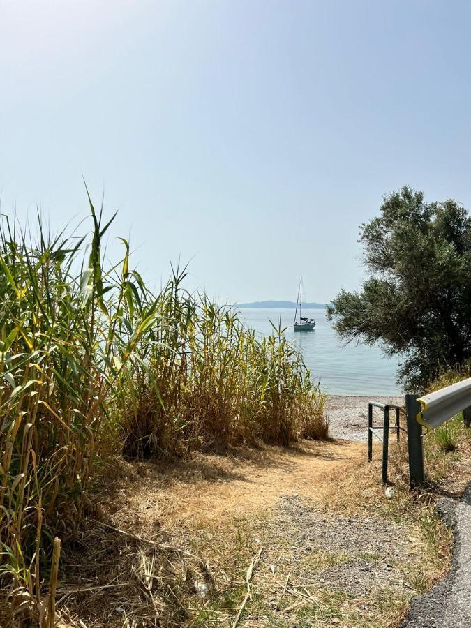 Lithino Apartments - 5Min From The Beach Agios Ioannis Peristerion Exterior foto